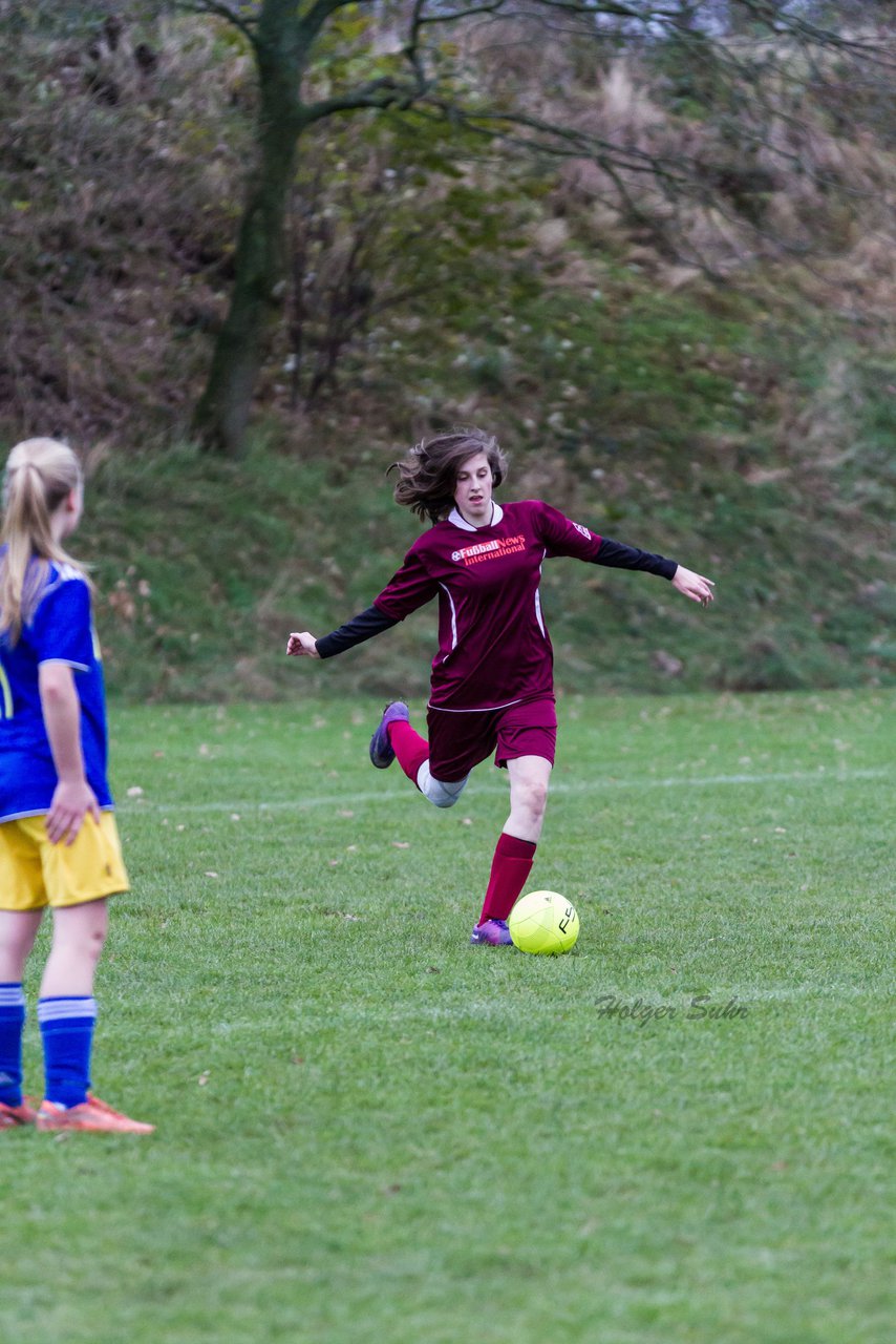 Bild 209 - B-Juniorinnen TSV Gnutz o.W. - SV Henstedt Ulzburg II : Ergebnis: ca. 5:0